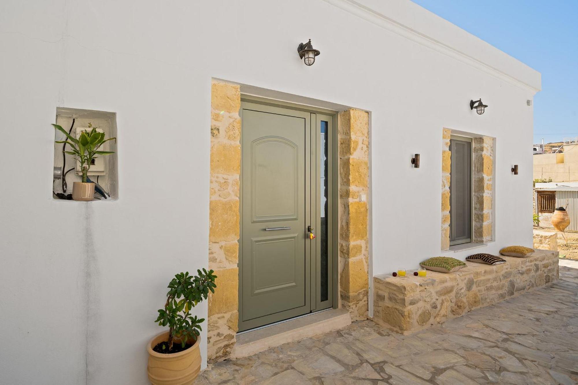 Papadia Luxury Apartments Pitsidia Exterior photo